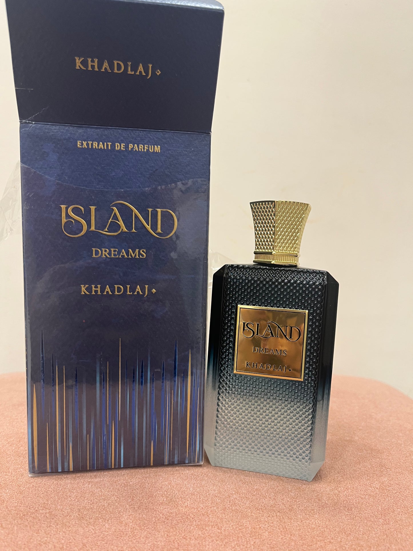 Partial : Island Dreams