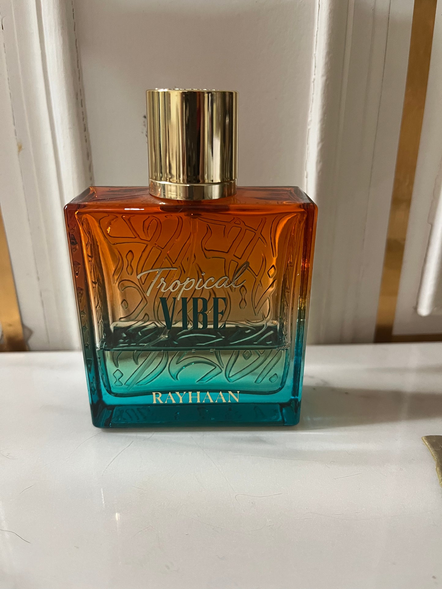 Partial : Tropical Vibe