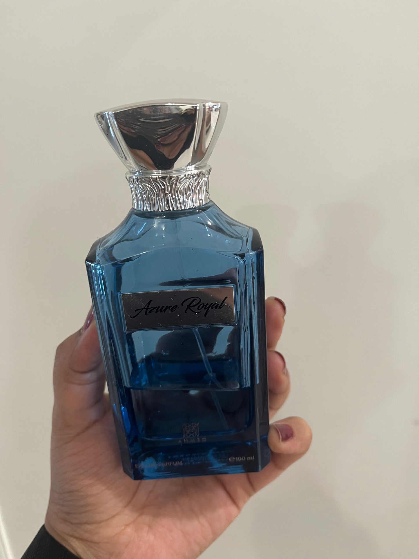 Partial : Azure Royal
