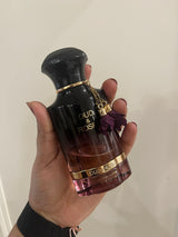 Partial : Oud & Roses
