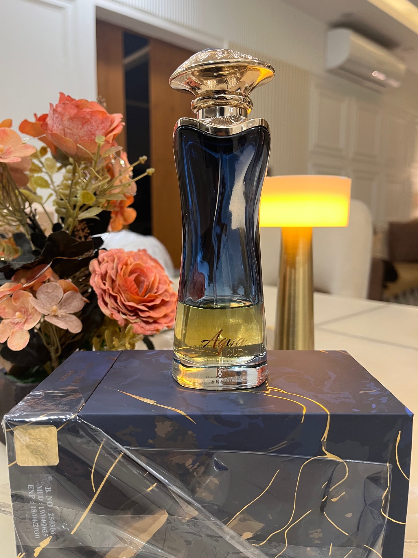 Partial : Aqua Oud