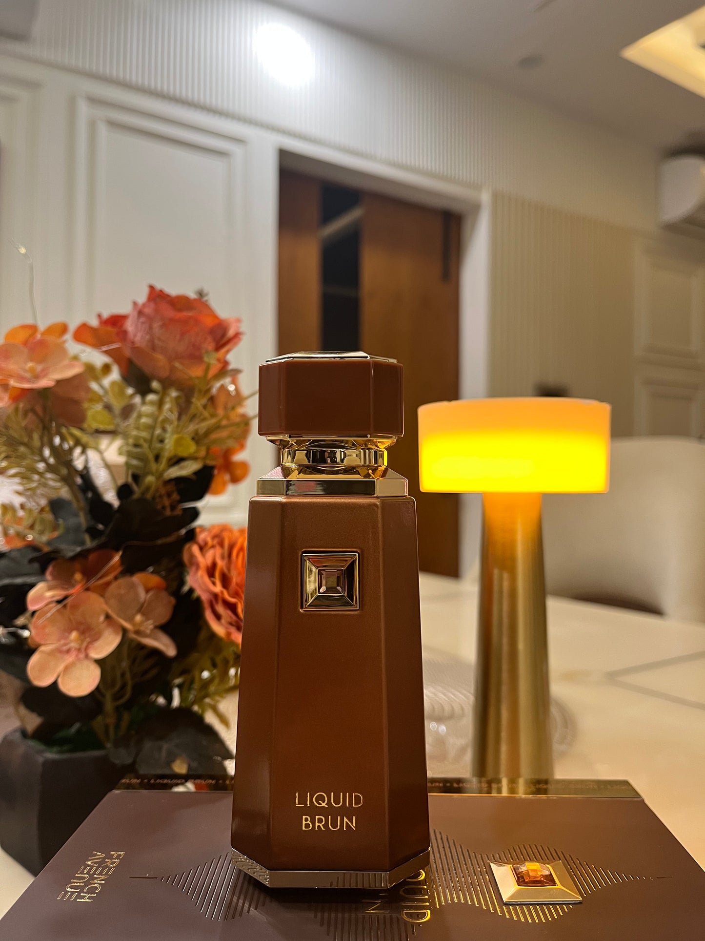 Partial : Liquid Brun